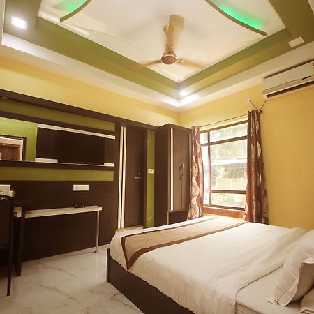 Oyo 9507 Hotel Sathi Residency Siliguri Dış mekan fotoğraf