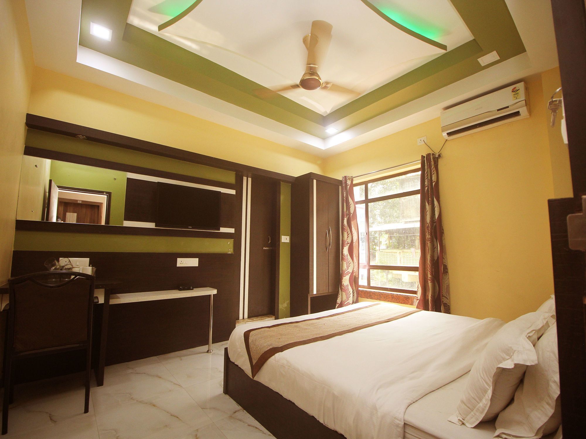 Oyo 9507 Hotel Sathi Residency Siliguri Dış mekan fotoğraf